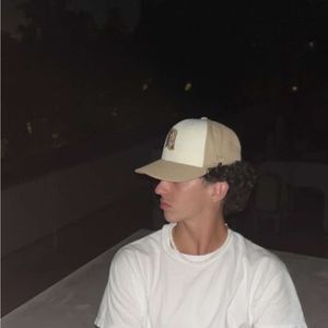 Meet your Posher, Caden